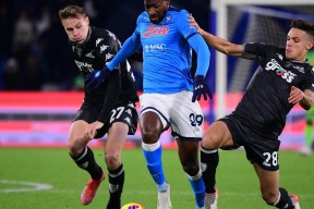 包含今夜西汉姆战术微调：意大利杯节点到来，底气十足，纪律约束更严格的词条